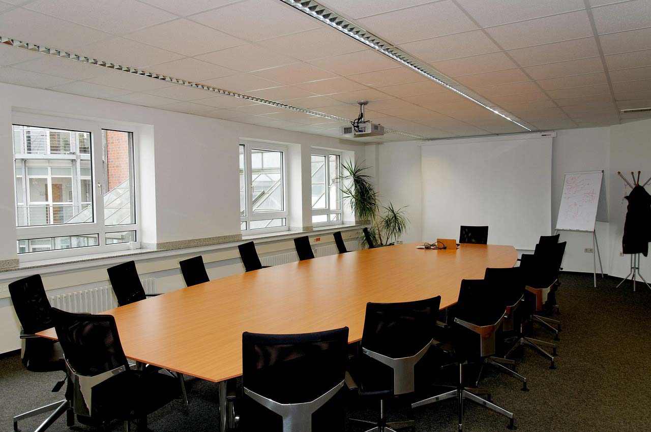 conference-room-338563-1280-kleiner