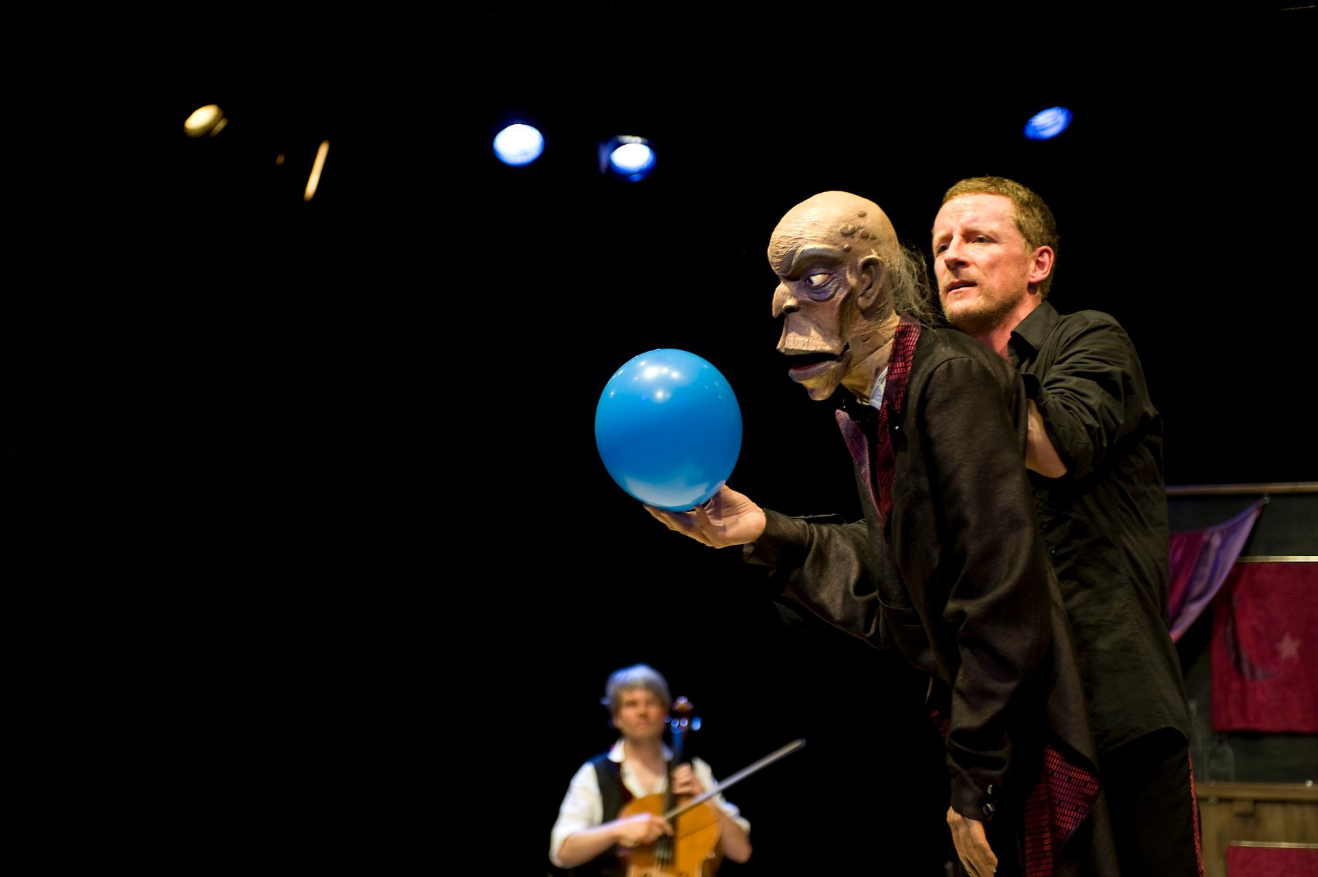 BuehneCipolla-MarioZauberer-FotoMenke