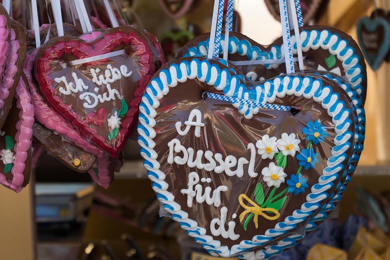 jahrmarkt-gingerbread-heart-4456580-1300px