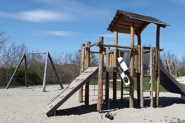 Kleine Paradiese für Kinder und Jugendliche